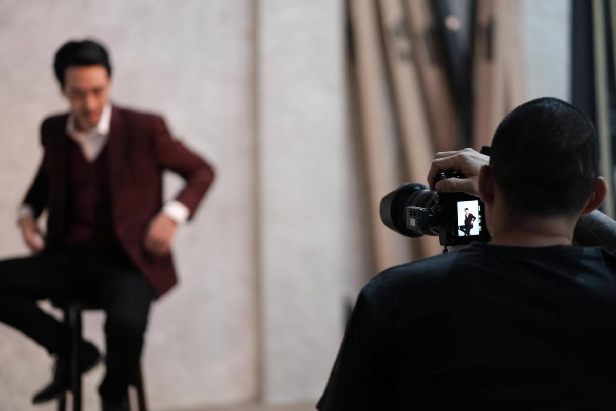 Konsep Formal Chic dengan warna earthy